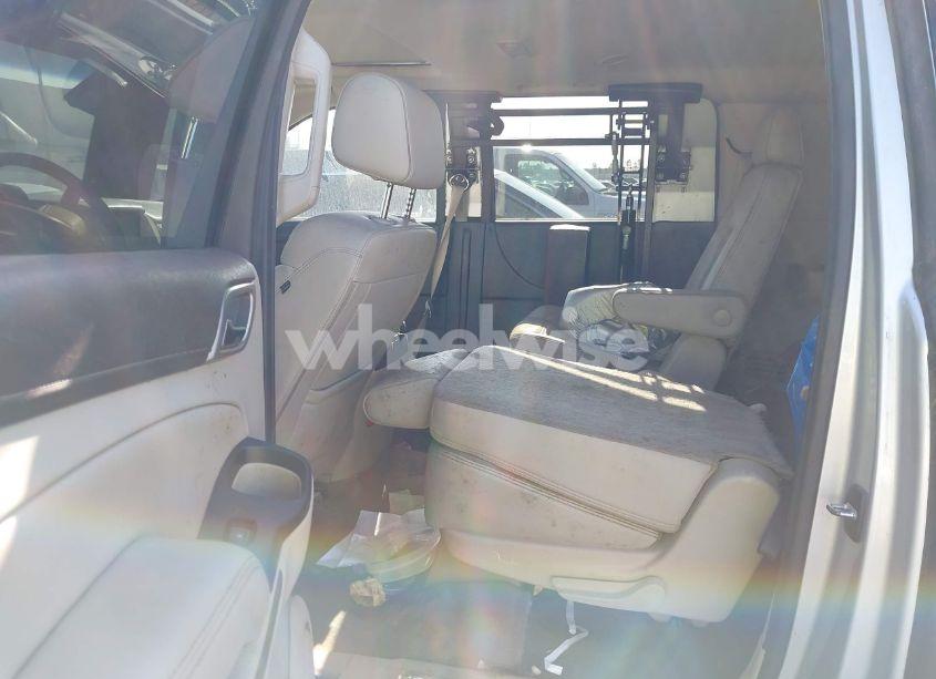 Photo 8 of 2017 Gmc Yukon XL DENALI (VIN 1GKS2HKJ5HR122694)