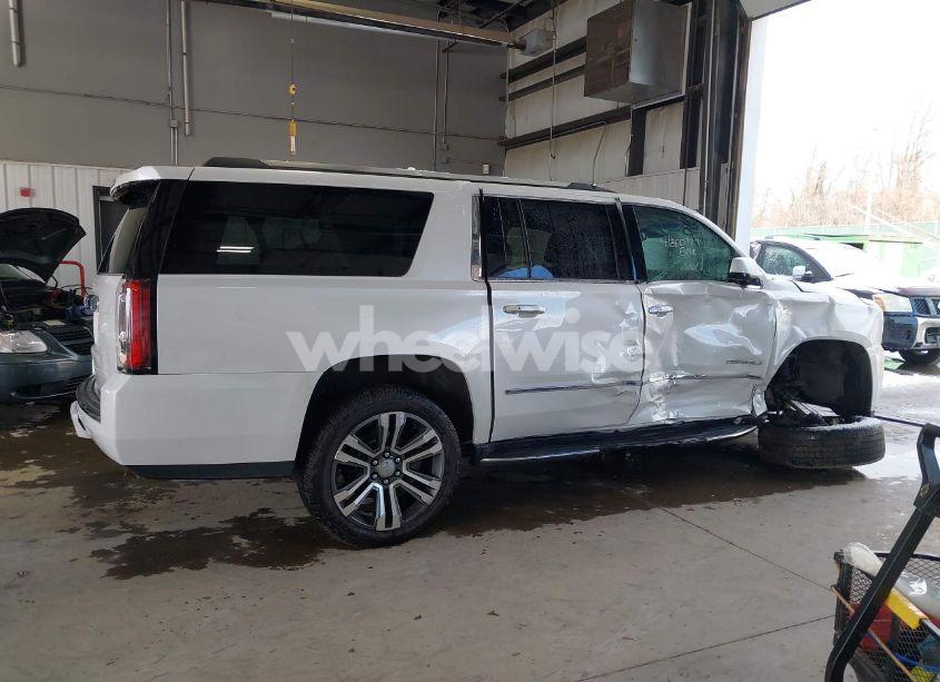 Photo 13 of 2017 Gmc Yukon XL DENALI (VIN 1GKS2HKJ5HR402521)