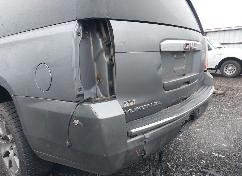 Photo 18 of 2018 Gmc Yukon XL DENALI (VIN 1GKS2HKJ6JR170338)