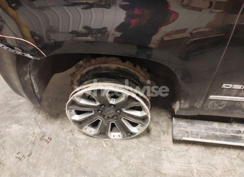 Photo 19 of 2019 Gmc Yukon XL DENALI (VIN 1GKS2HKJ7KR381078)