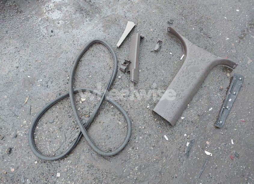 Photo 12 of 2018 Gmc Yukon XL DENALI (VIN 1GKS2HKJ8JR279092)