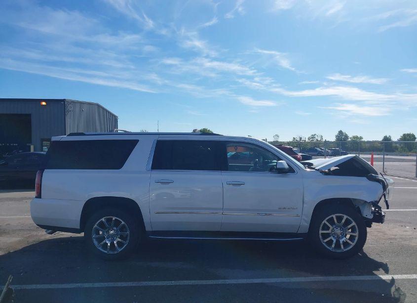 Photo 14 of 2018 Gmc Yukon XL DENALI (VIN 1GKS2HKJXJR275061)