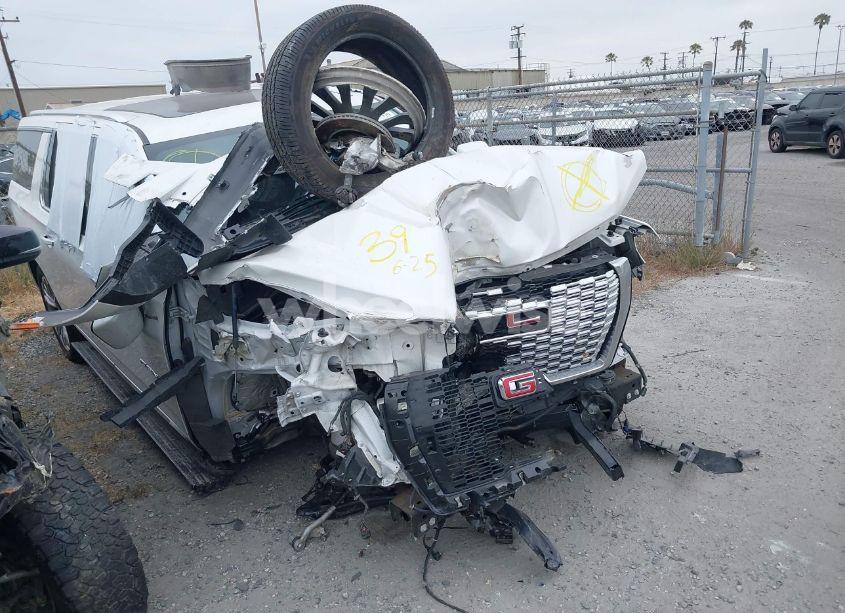 2021 Gmc Yukon XL 4WD DENALI (VIN 1GKS2JKL3MR258129) main photo