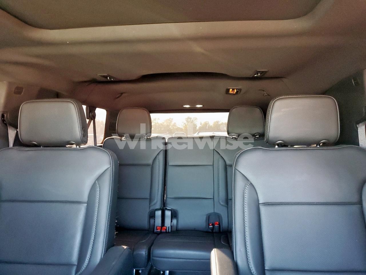 Photo 10 of 2022 GMC YUKON XL DENALI (VIN 1GKS2JKL3NR279452)