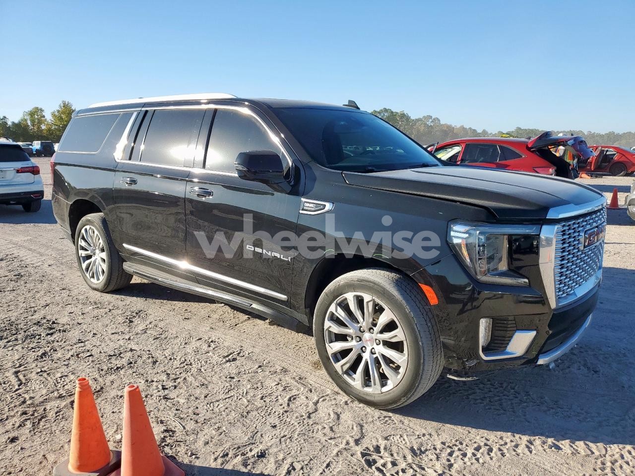 Photo 4 of 2022 GMC YUKON XL DENALI (VIN 1GKS2JKL3NR279452)