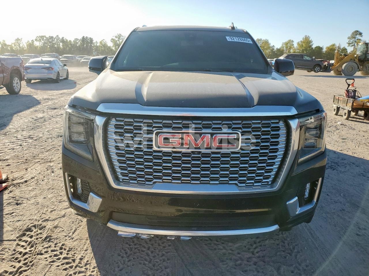 Photo 5 of 2022 GMC YUKON XL DENALI (VIN 1GKS2JKL3NR279452)