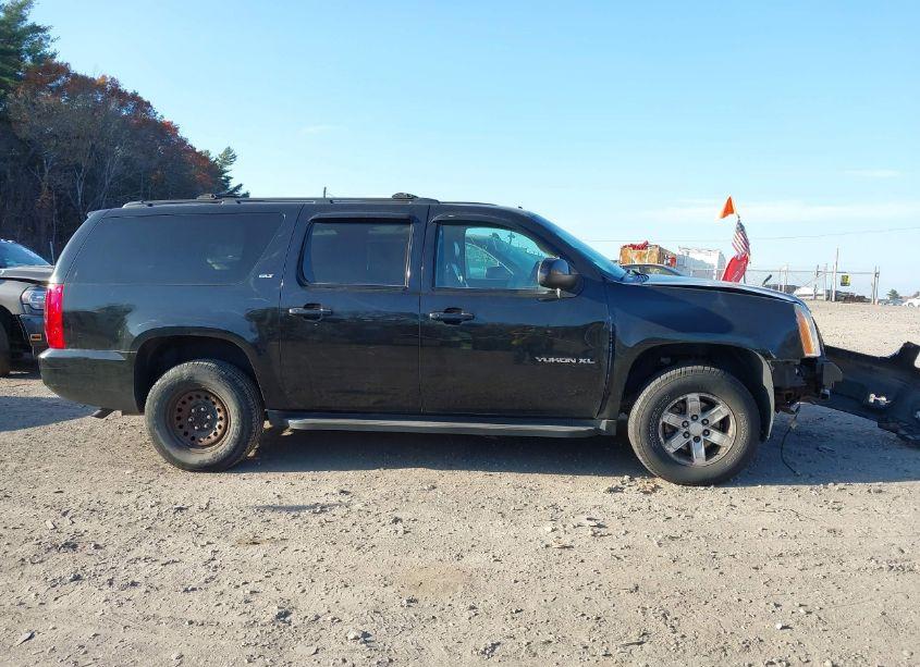 Photo 13 of 2011 Gmc Yukon XL 1500 SLT (VIN 1GKS2KE31BR387582)