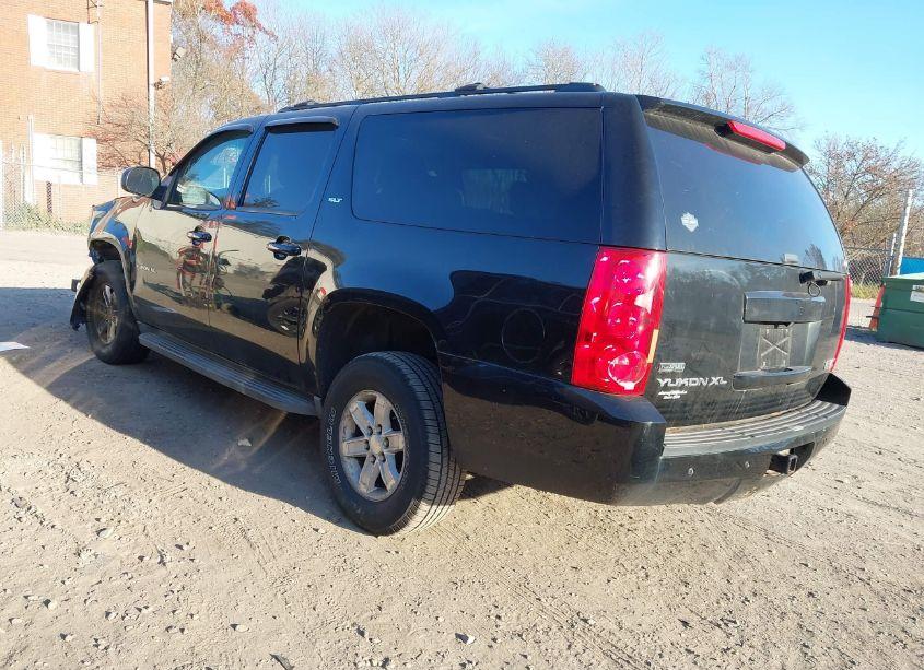 Photo 3 of 2011 Gmc Yukon XL 1500 SLT (VIN 1GKS2KE31BR387582)