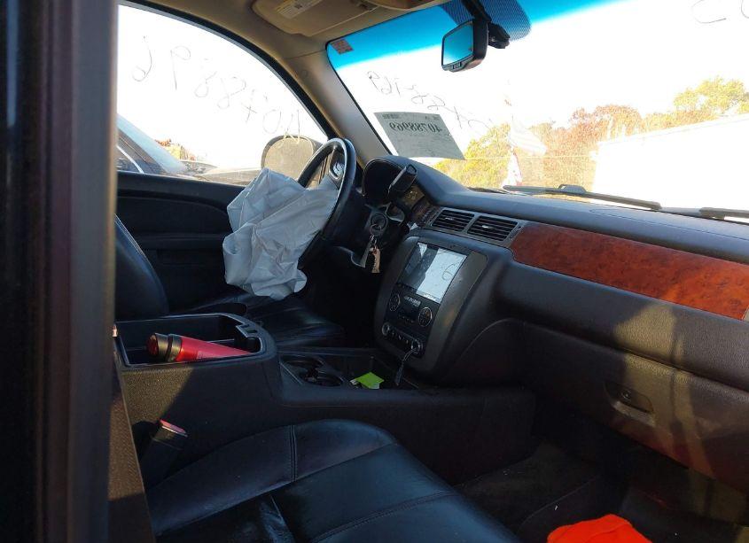 Photo 5 of 2011 Gmc Yukon XL 1500 SLT (VIN 1GKS2KE31BR387582)