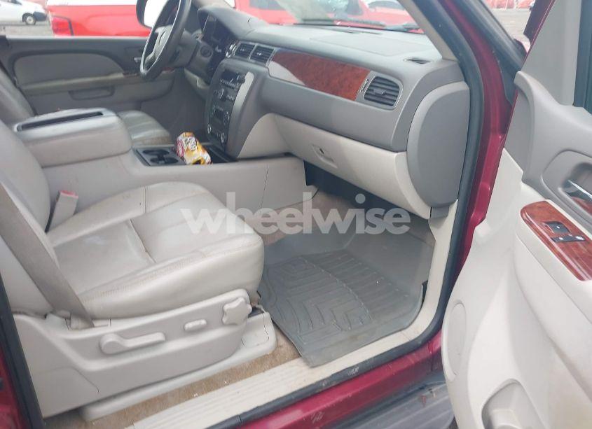 Photo 5 of 2011 Gmc Yukon XL 1500 SLT (VIN 1GKS2KE37BR202130)