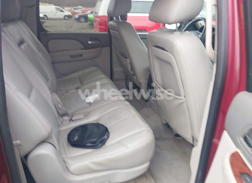 Photo 8 of 2011 Gmc Yukon XL 1500 SLT (VIN 1GKS2KE37BR202130)