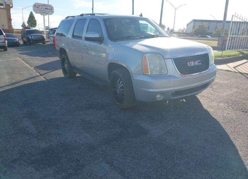 2011 Gmc Yukon XL 1500 SLT (VIN 1GKS2KE39BR124921) main photo