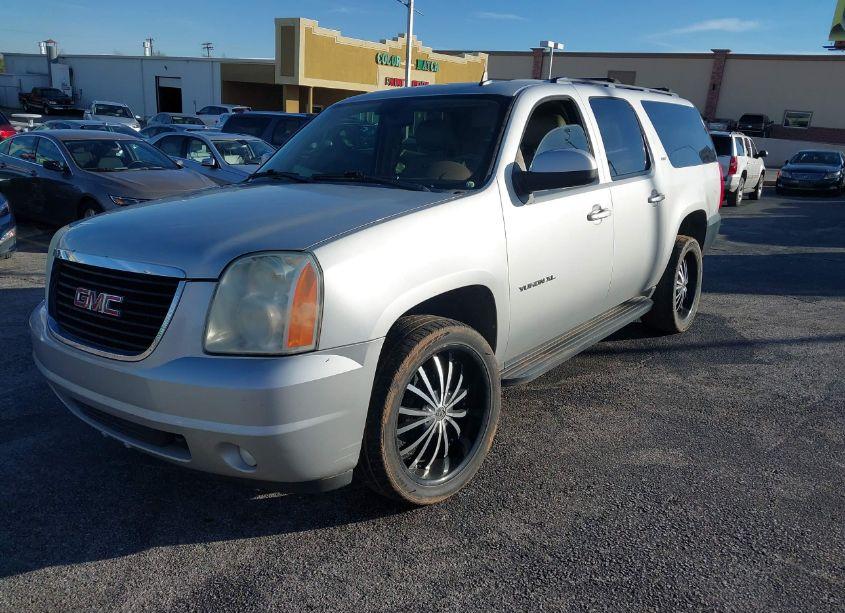 Photo 2 of 2011 Gmc Yukon XL 1500 SLT (VIN 1GKS2KE39BR124921)