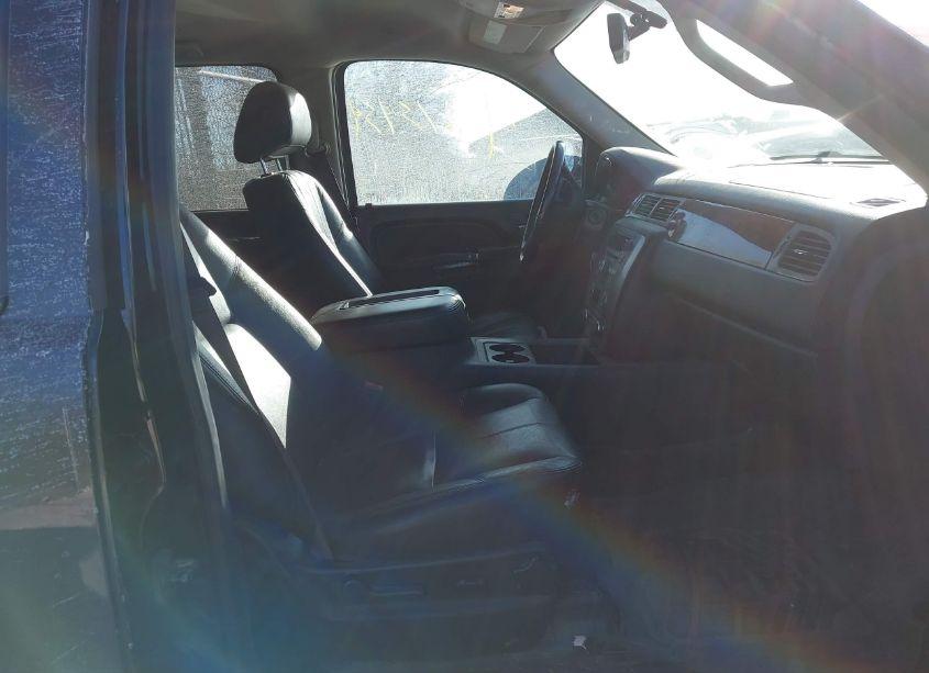 Photo 5 of 2013 Gmc Yukon XL 1500 SLT (VIN 1GKS2KE7XDR312997)