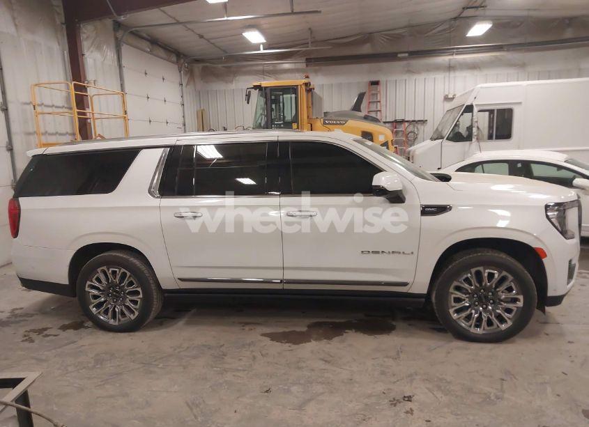 Photo 13 of 2023 Gmc Yukon XL 4WD DENALI ULTIMATE (VIN 1GKS2KKL9PR557408)