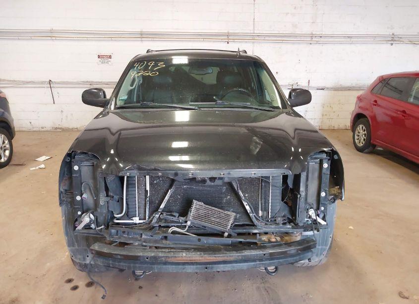 Photo 12 of 2011 Gmc Yukon XL 1500 DENALI (VIN 1GKS2MEF0BR300132)