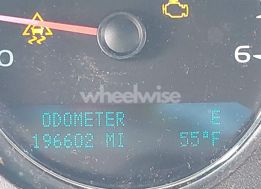 Photo 15 of 2011 Gmc Yukon XL 1500 DENALI (VIN 1GKS2MEF0BR348374)