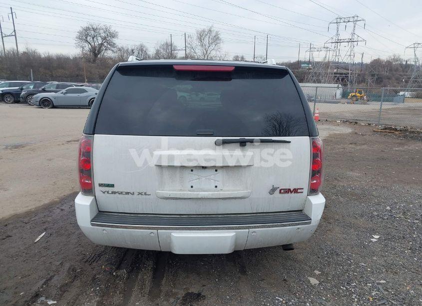 Photo 16 of 2011 Gmc Yukon XL 1500 DENALI (VIN 1GKS2MEF0BR348374)