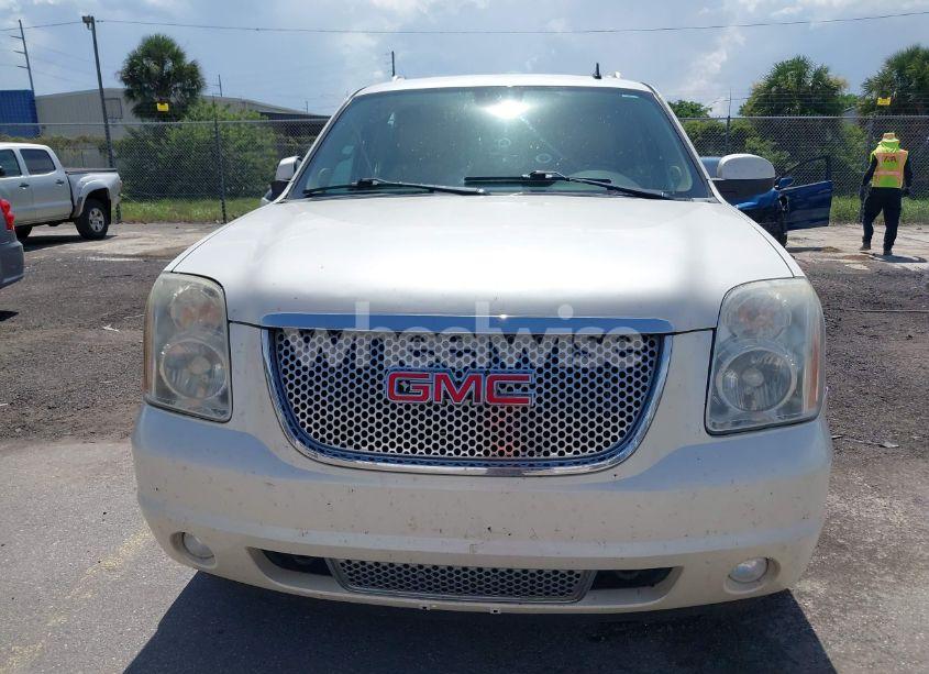 Photo 12 of 2011 Gmc Yukon XL 1500 DENALI (VIN 1GKS2MEF1BR255184)