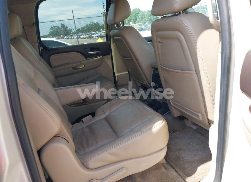 Photo 8 of 2011 Gmc Yukon XL 1500 DENALI (VIN 1GKS2MEF1BR255184)