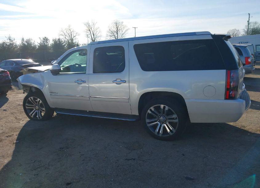Photo 15 of 2011 Gmc Yukon XL 1500 DENALI (VIN 1GKS2MEF1BR343071)