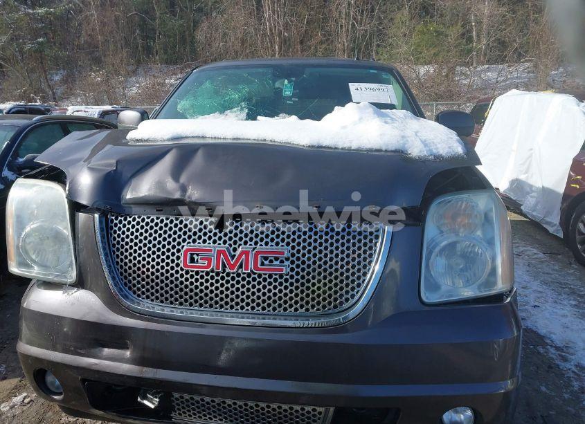 Photo 12 of 2011 Gmc Yukon XL 1500 DENALI (VIN 1GKS2MEF2BR166983)