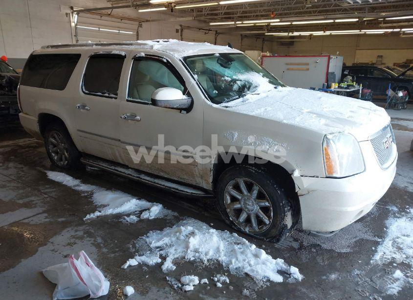 2011 Gmc Yukon XL 1500 DENALI (VIN 1GKS2MEF2BR183430) main photo