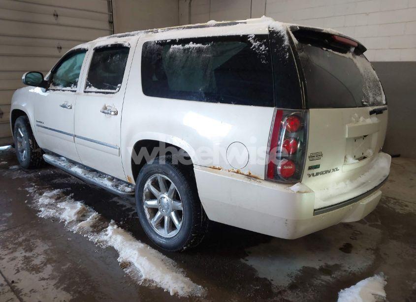 Photo 3 of 2011 Gmc Yukon XL 1500 DENALI (VIN 1GKS2MEF2BR183430)