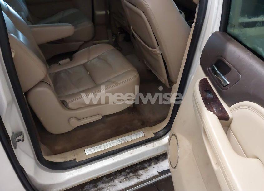 Photo 8 of 2011 Gmc Yukon XL 1500 DENALI (VIN 1GKS2MEF2BR183430)