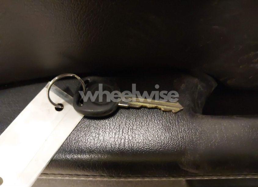 Photo 11 of 2011 Gmc Yukon XL 1500 DENALI (VIN 1GKS2MEF4BR174132)