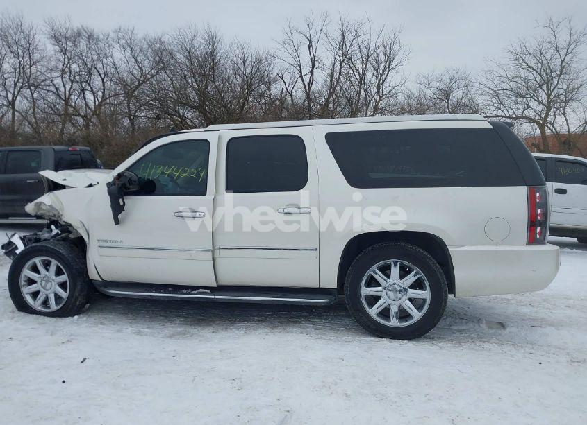 Photo 14 of 2011 Gmc Yukon XL 1500 DENALI (VIN 1GKS2MEF8BR137391)
