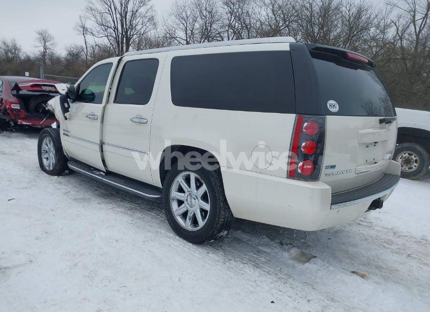 Photo 3 of 2011 Gmc Yukon XL 1500 DENALI (VIN 1GKS2MEF8BR137391)