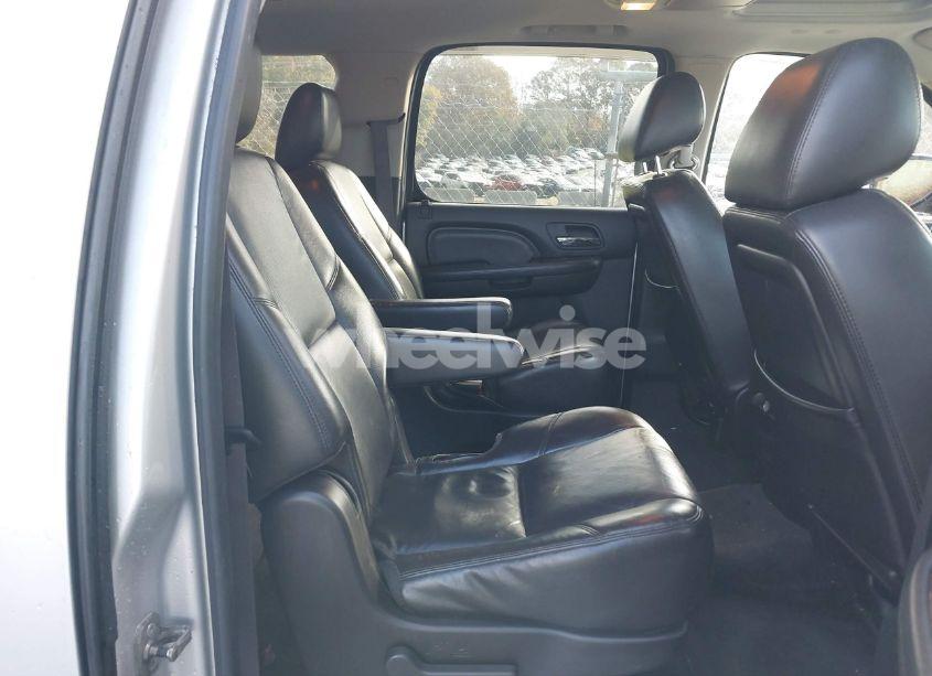 Photo 8 of 2011 Gmc Yukon XL 1500 DENALI (VIN 1GKS2MEF9BR166236)