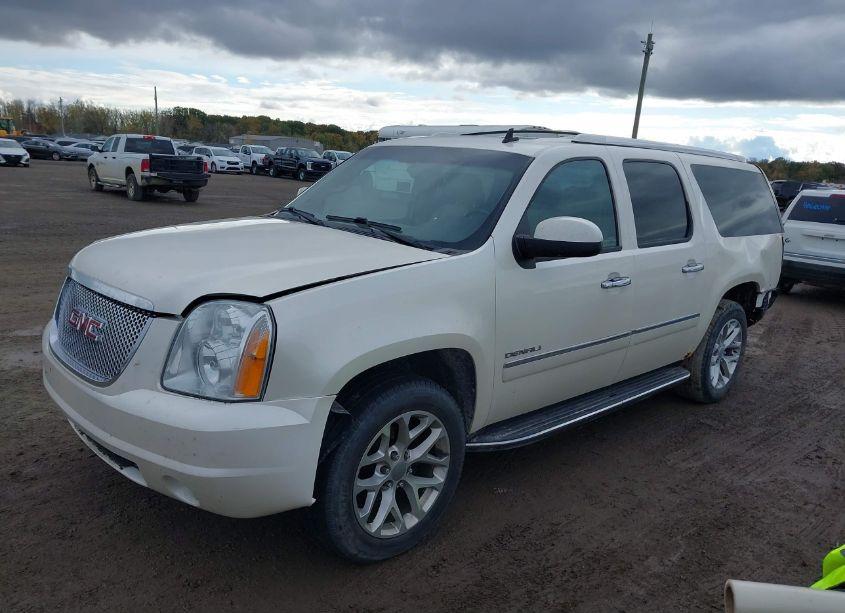Photo 2 of 2013 Gmc Yukon XL 1500 DENALI (VIN 1GKS2MEF9DR230830)