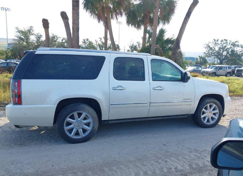 Photo 13 of 2011 Gmc Yukon XL 1500 DENALI (VIN 1GKS2MEFXBR219901)