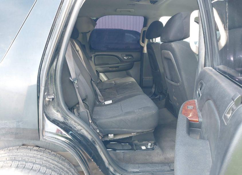 Photo 8 of 2010 Gmc Yukon SLE (VIN 1GKUCAE00AR135326)