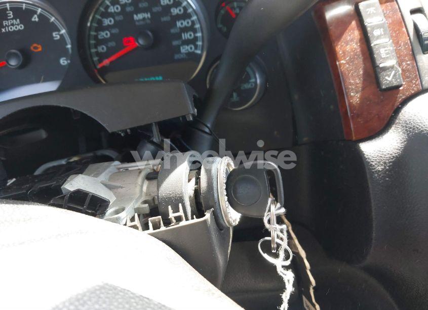 Photo 11 of 2010 Gmc Yukon SLE (VIN 1GKUCAE08AR275205)