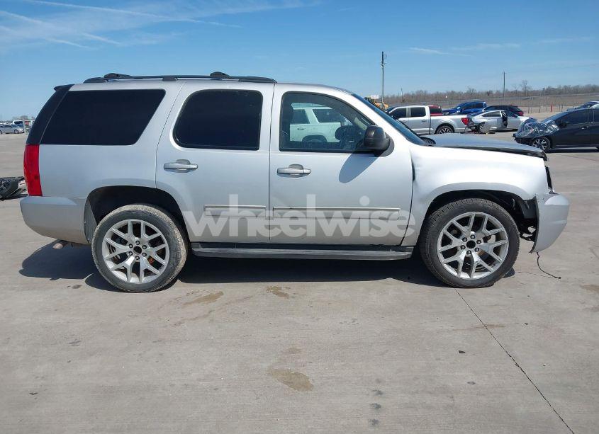 Photo 13 of 2010 Gmc Yukon SLE (VIN 1GKUCAE08AR275205)