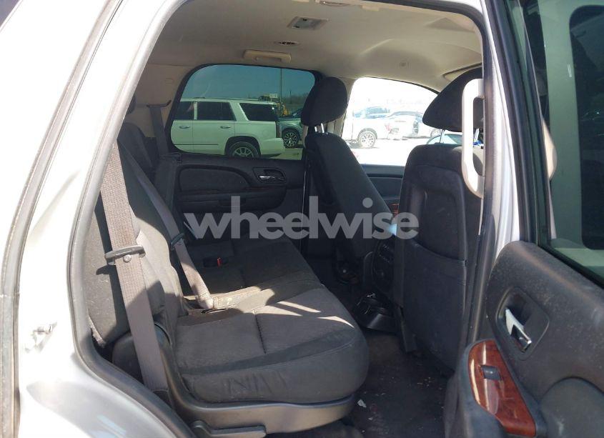 Photo 8 of 2010 Gmc Yukon SLE (VIN 1GKUCAE08AR275205)