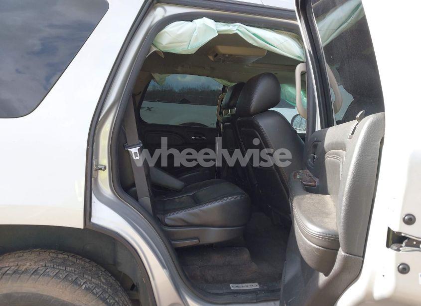 Photo 8 of 2010 Gmc Yukon DENALI (VIN 1GKUCEEFXAR234280)