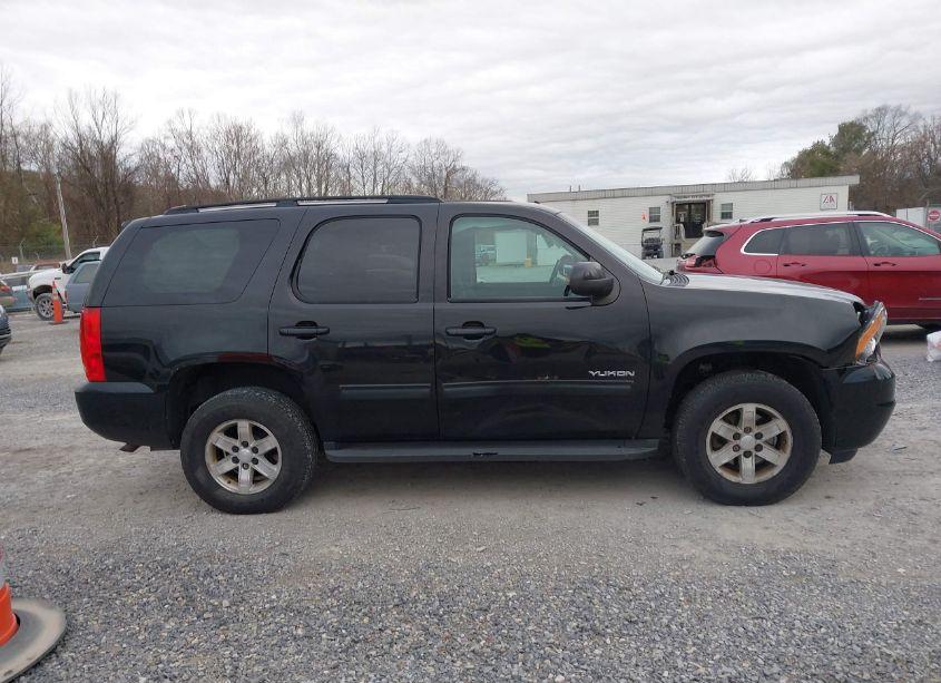 Photo 13 of 2010 Gmc Yukon SLE (VIN 1GKUKAE07AR265428)