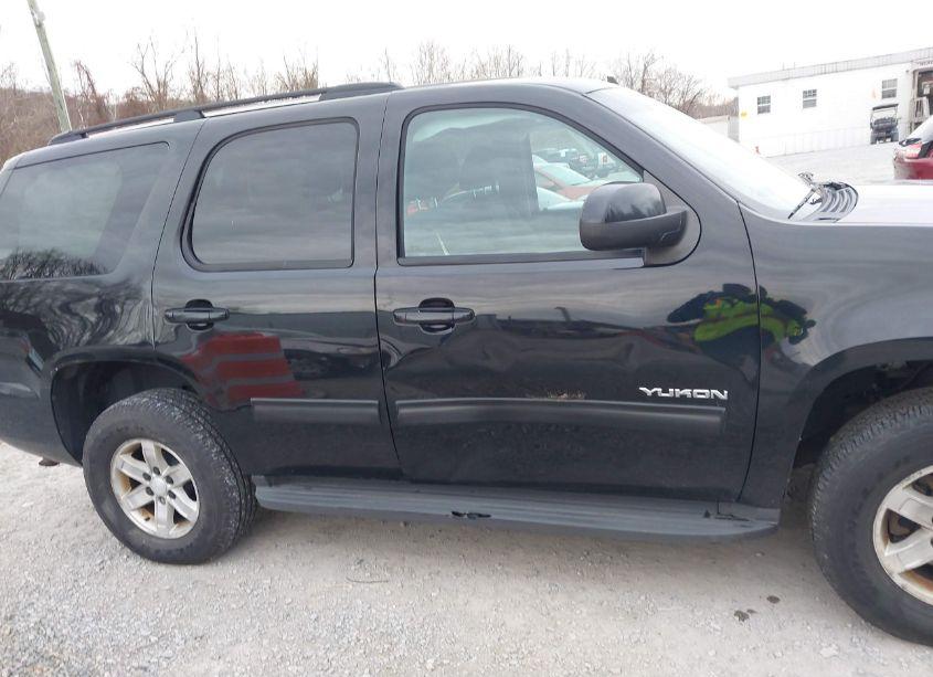 Photo 6 of 2010 Gmc Yukon SLE (VIN 1GKUKAE07AR265428)