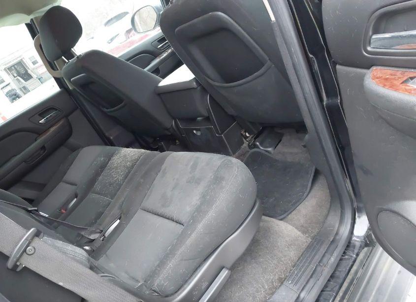 Photo 8 of 2010 Gmc Yukon SLE (VIN 1GKUKAE07AR265428)