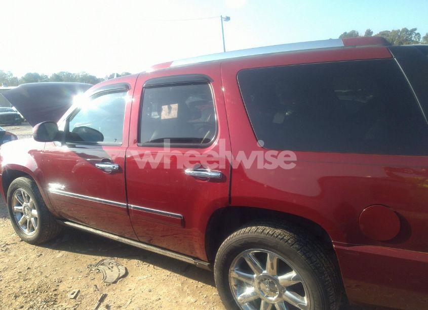 Photo 14 of 2010 Gmc Yukon DENALI (VIN 1GKUKEEF0AR101191)