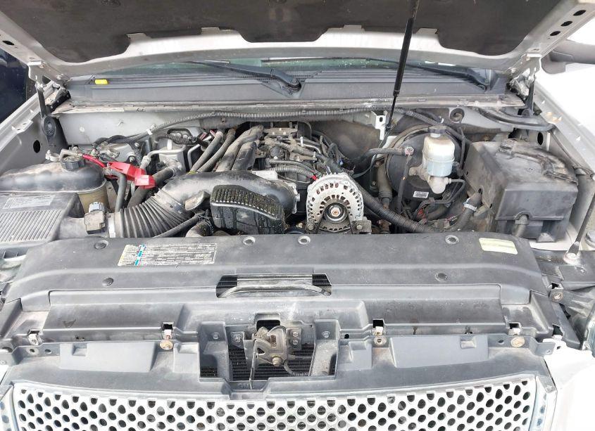 Photo 10 of 2010 Gmc Yukon DENALI (VIN 1GKUKEEF6AR208679)