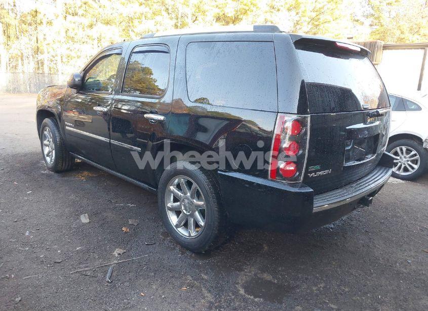 Photo 3 of 2010 Gmc Yukon DENALI (VIN 1GKUKEEF7AR189320)