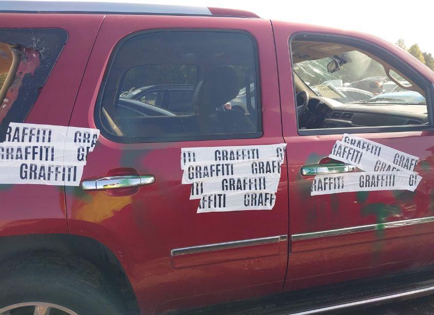 Photo 13 of 2010 Gmc Yukon DENALI (VIN 1GKUKEEF9AR241952)