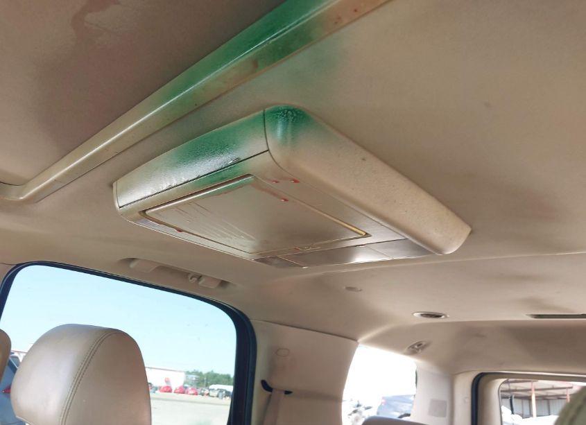 Photo 17 of 2010 Gmc Yukon DENALI (VIN 1GKUKEEF9AR241952)