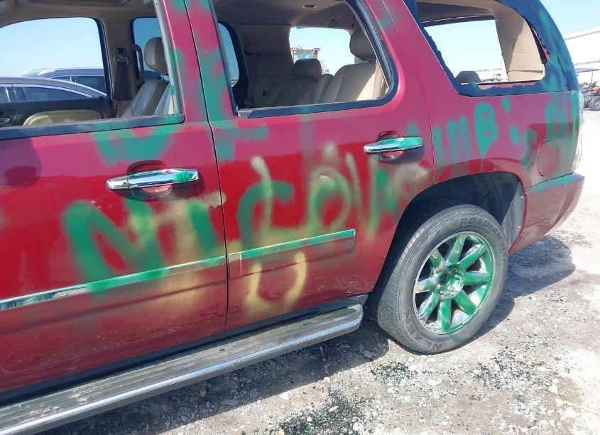 Photo 18 of 2010 Gmc Yukon DENALI (VIN 1GKUKEEF9AR241952)