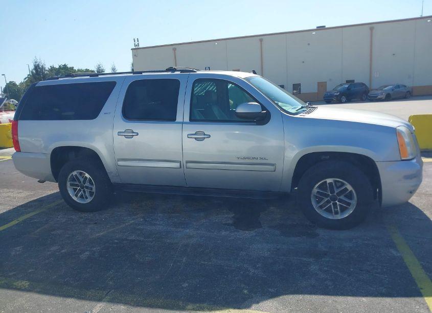 Photo 13 of 2010 Gmc Yukon XL 1500 SLT (VIN 1GKUKKE39AR275295)